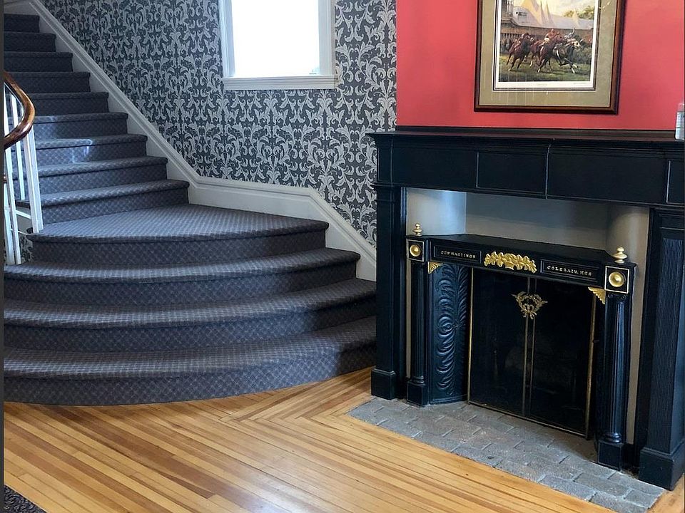 1st image of 125 Union Ave