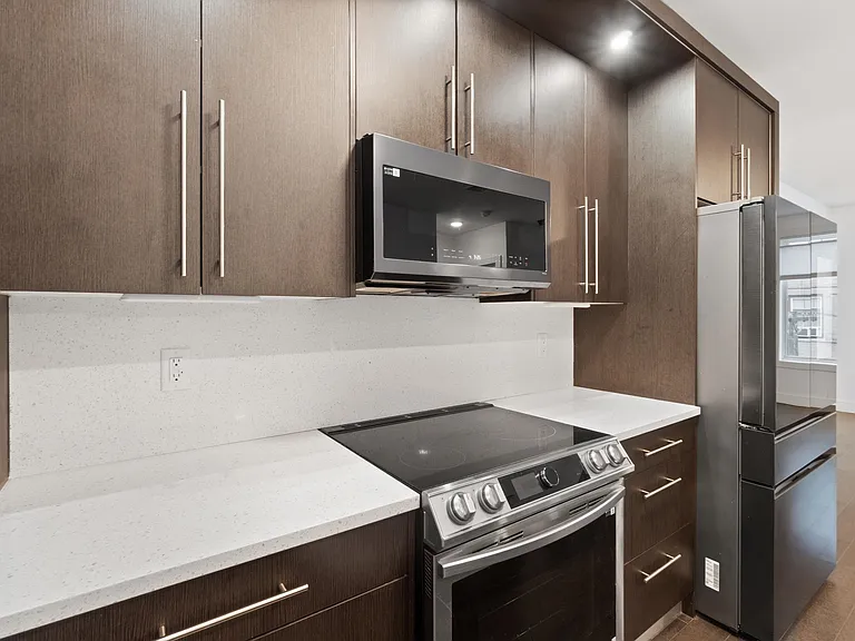 6401 Park Ave #402 — Photo 6