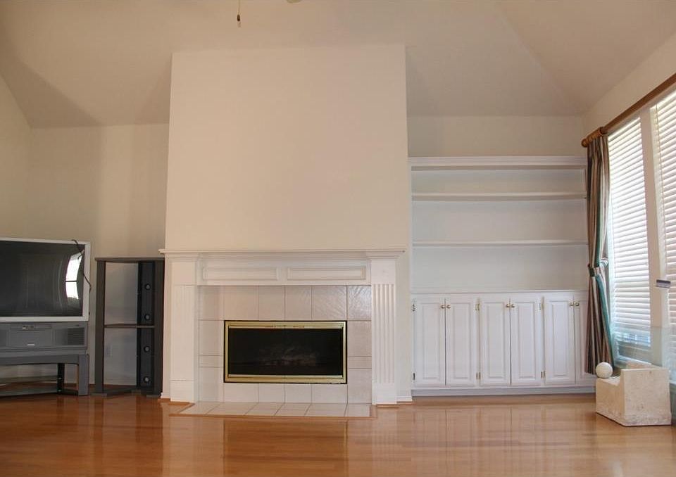 2nd image of 4809 Bear Run Dr