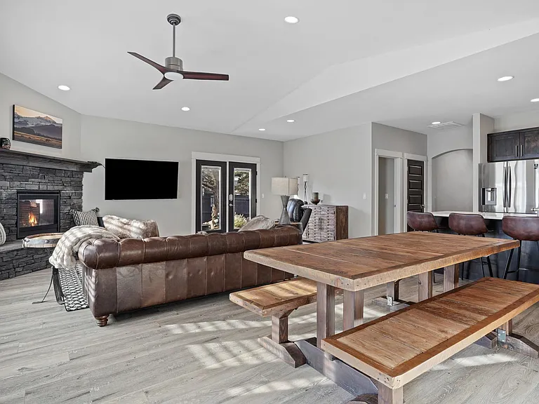 2247 NE Indigo Ln — Photo 23