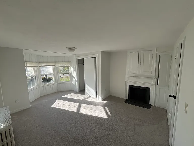 9 Essex Rd — Photo 16