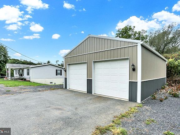 5th image of 363 6th St