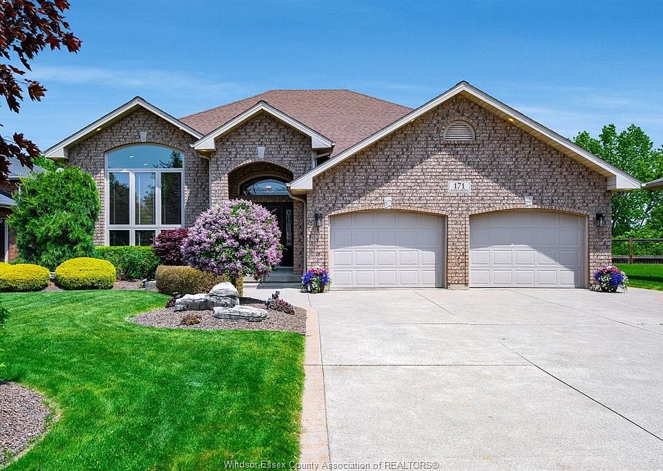 1st image of 171 Sturgeon Meadows Ave