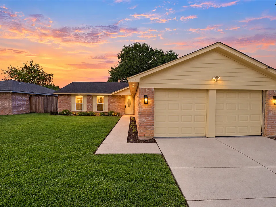 14235 Sylvia Dr