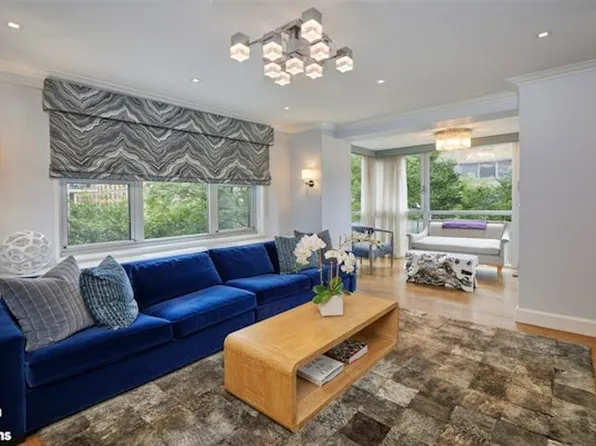 150 East 69th Street image 5 of 23