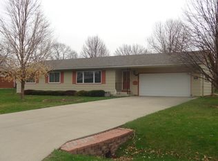714 39th Ave, Amana, IA 52203