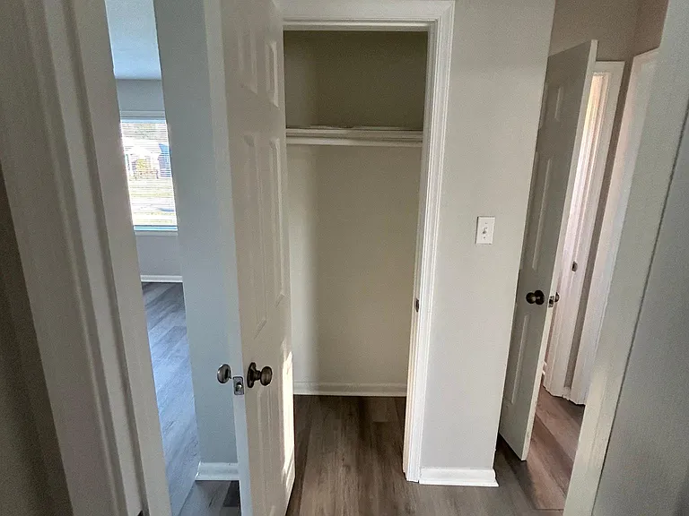 1203 N Mallory St — Photo 13