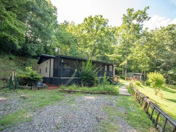 109 Jewel Ln, Franklin, NC 28734