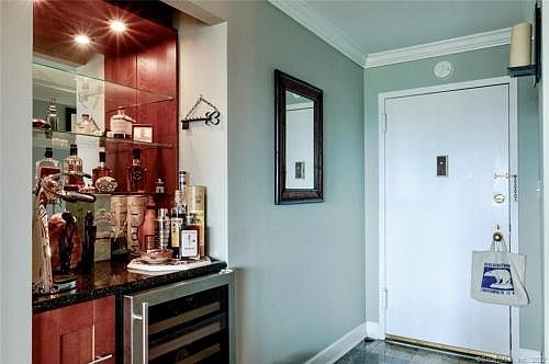 5th image of 1 Strawberry Hill Ave APT 9C