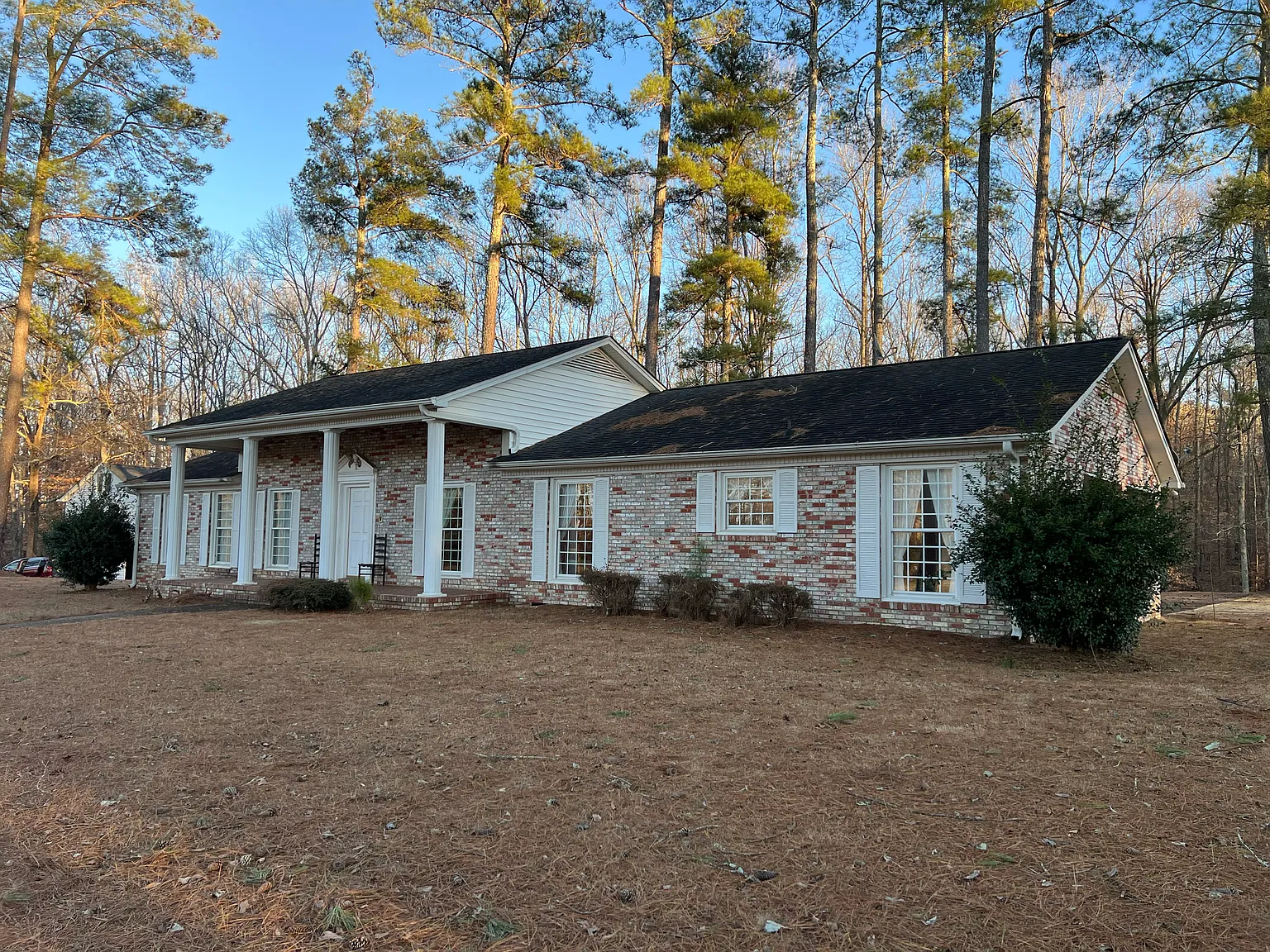 3 bed, 2678 sqft, $2,795 — Photo 3