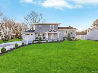 7 Suzanne Lane, Bethpage, NY 11714