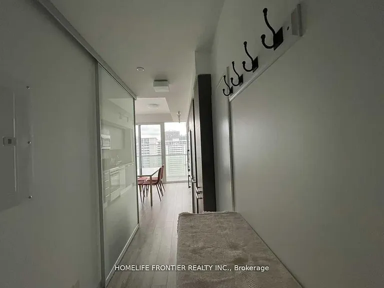 28 S Wellesley St E #1503 — Photo 11