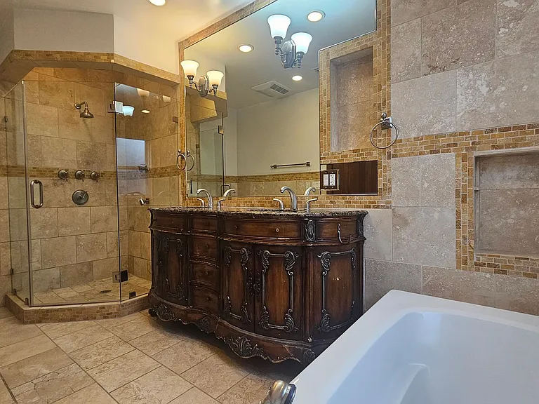 4940 Dobkin Ave — Photo 24