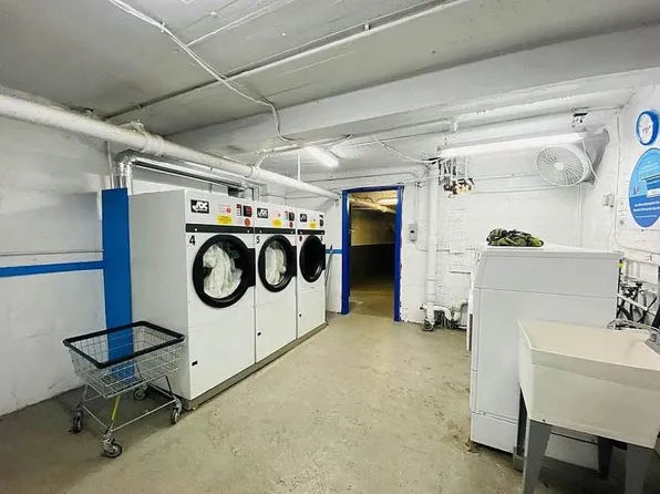 625 Caton Avenue image 13 of 15