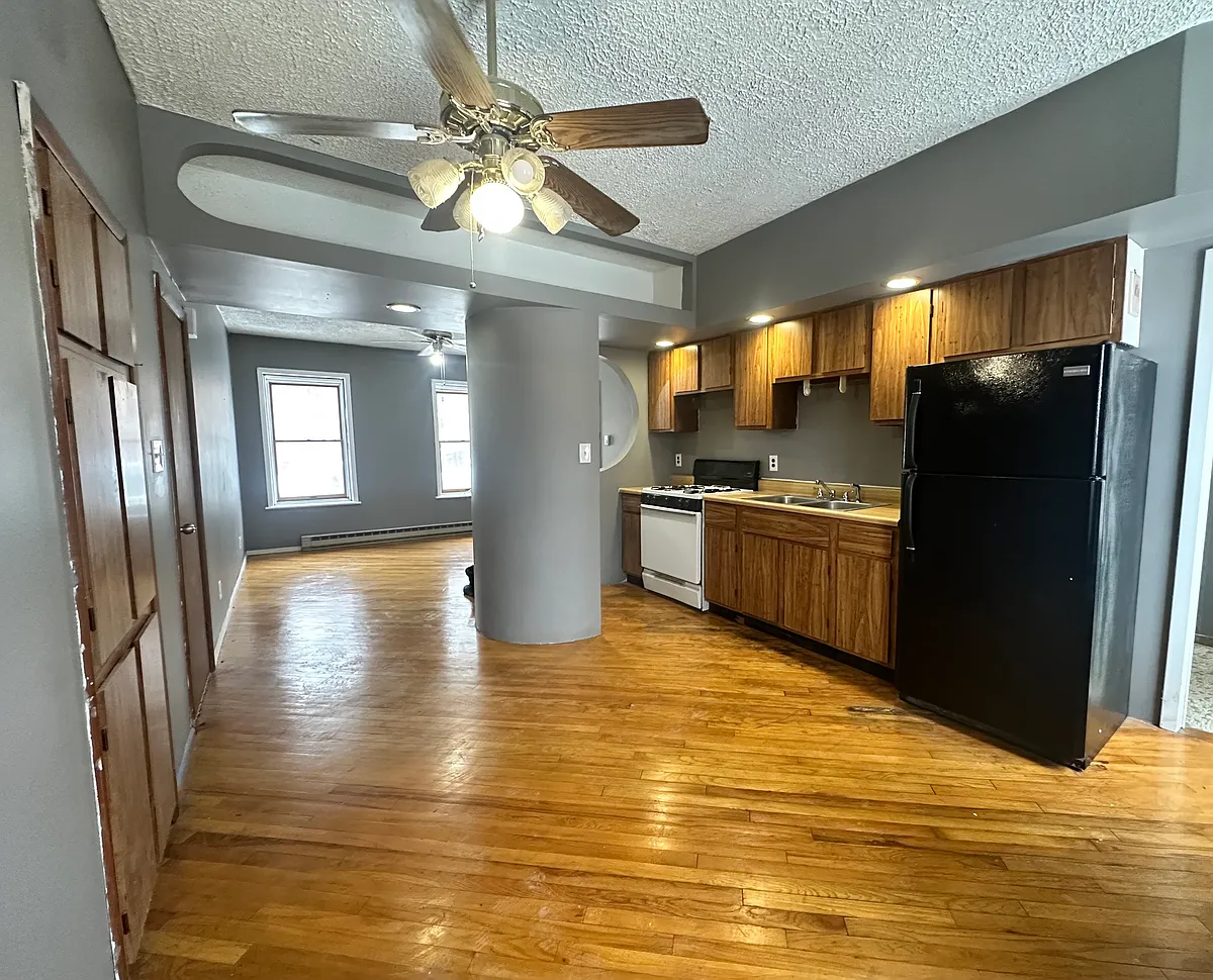 Building Photo - 29 Vliet St #1