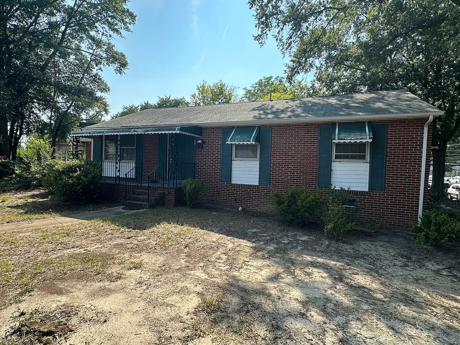 3 bed, 1350 sqft, $2,000 — Photo 1