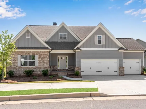 120 Cherokee Rose Ln, Hoschton, GA 30548