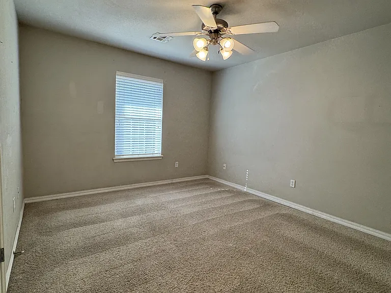 2237 Scissortail Landing Dr — Photo 17