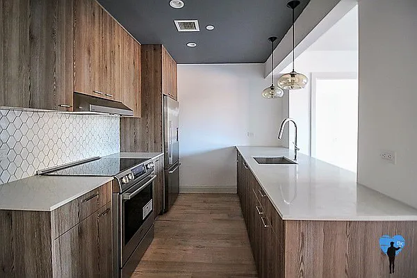 Rented by Next Door Realty NYC | media 24