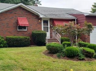 620 Ainsworth St, Linden, NJ 07036