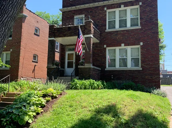 1020 Commodore Dr Unit A, Saint Louis, MO 63117