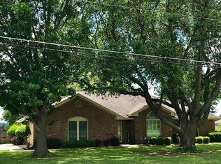 978 Harris Creek Rd, Mc Gregor, TX 76657