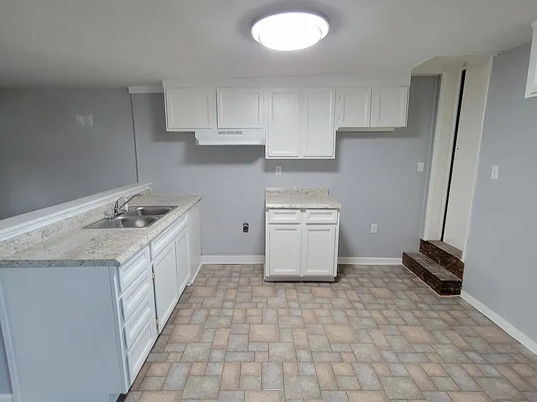 205 Carbaugh Dr — Photo 8