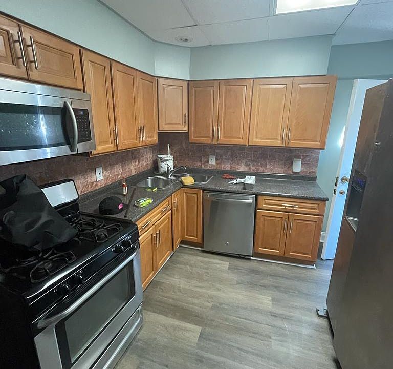1st image of 349 Sussex Ave #1