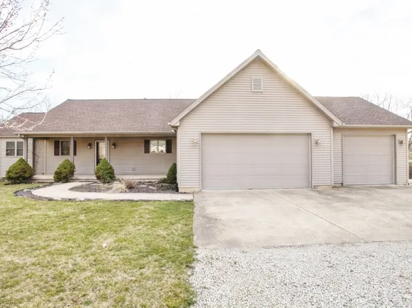18523 Pawnee Ln, Danvers, IL 61732