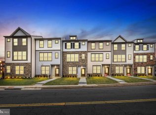 105 Tolocka Ter NE, Leesburg, VA 20176
