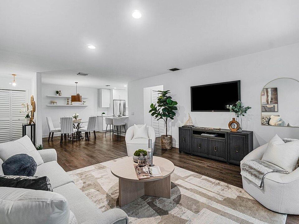 1st image of 301 Venetian Drive #14
