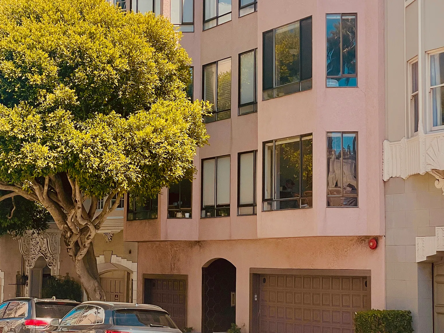 1885 Pacific Ave — Photo 2
