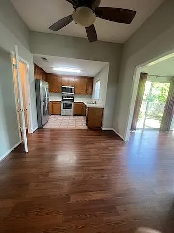 3033 Stonewater Dr — Photo 17