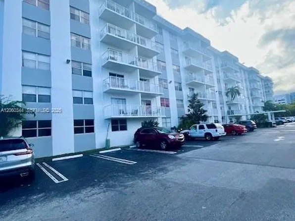 (undisclosed Address), North Miami Beach, FL 33160