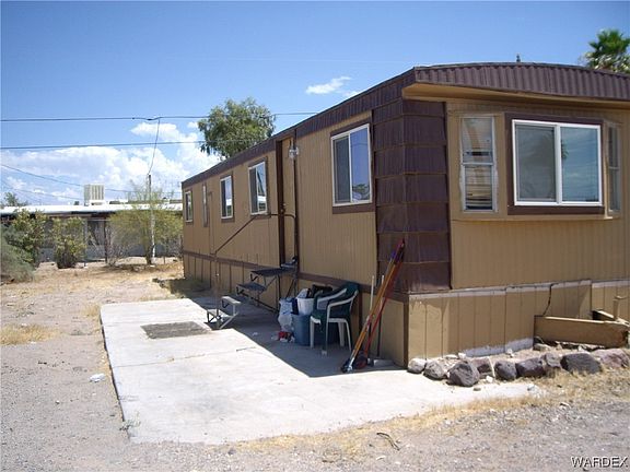 3rd image of 1838 E Arrowhead Drive