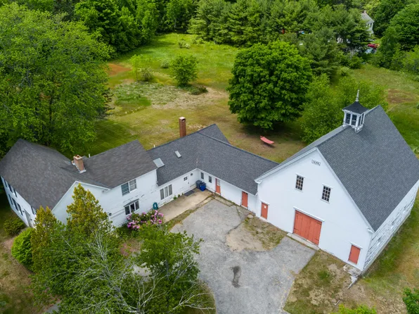 31 Gray Road, North Yarmouth, ME 04097
