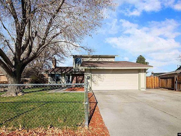 3rd image of 896 Glen Valley Dr