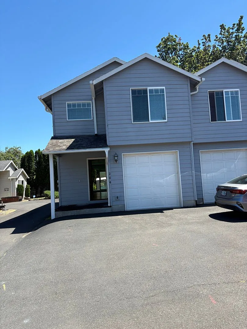 AV01 — Photo 1