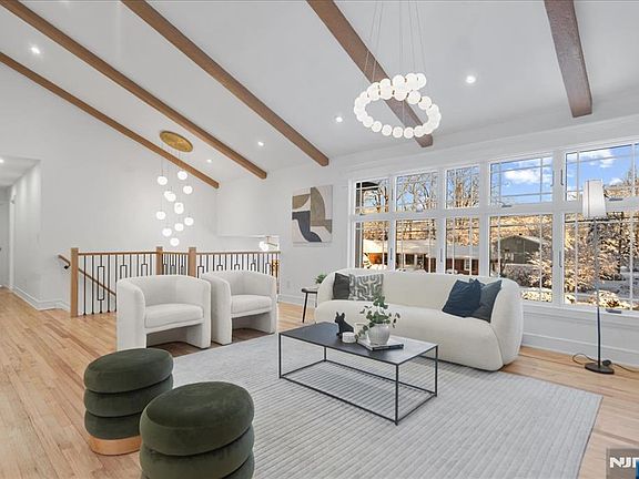 4th image of 75 Demarest Ave