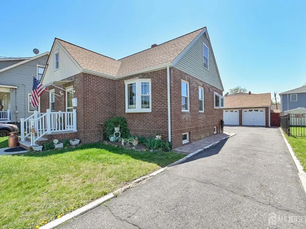 608 Nassau St, North Brunswick, NJ 08902