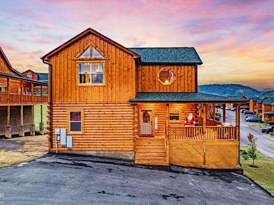 402 Southern Sun Way, Pigeon Forge, TN 37863