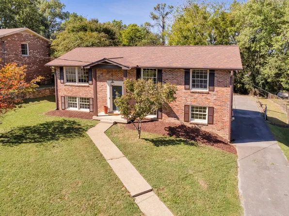 172 Bonnafield Dr, Hermitage, TN 37076