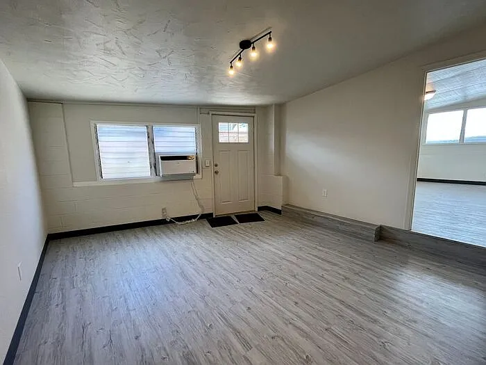92-526 Pilipono St #B — Photo 3