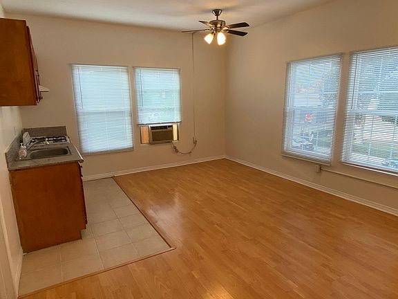 4th image of 212 W Palmer Ave APT 16