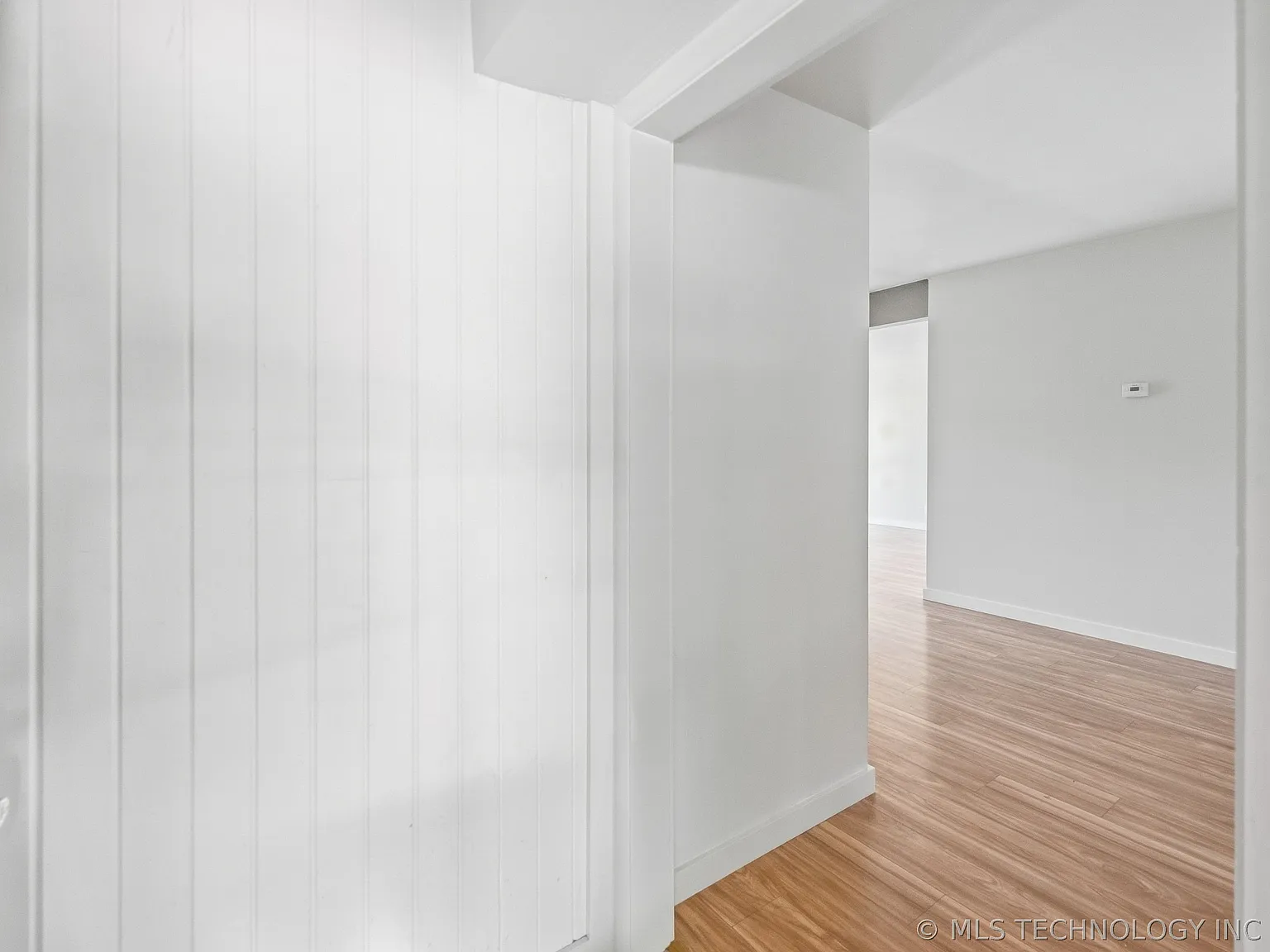 3 bed, 1.5 bath, 1430 sqft, $1,900 — Photo 2