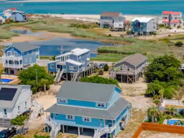 206 Port Dr #1, Sneads Ferry, NC 28460
