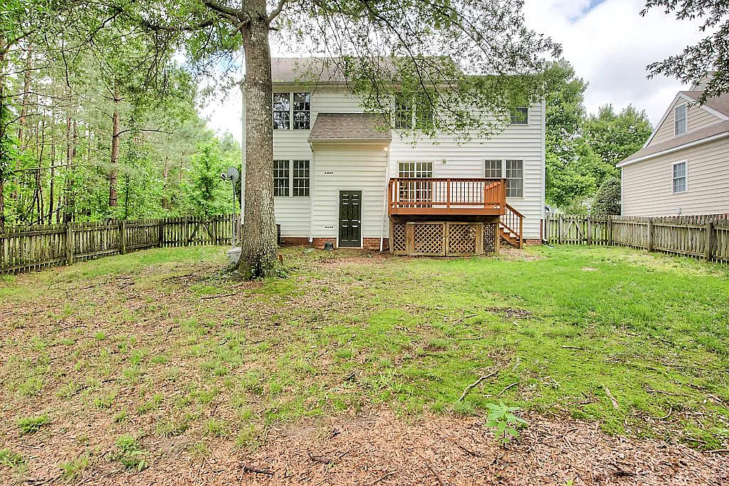 Building Photo - 11800 Park Forest Way