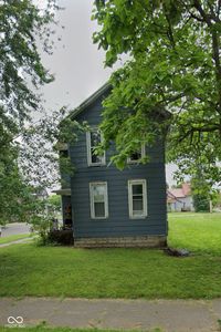49 S 13th 1/2 St, Terre Haute, IN, 47807