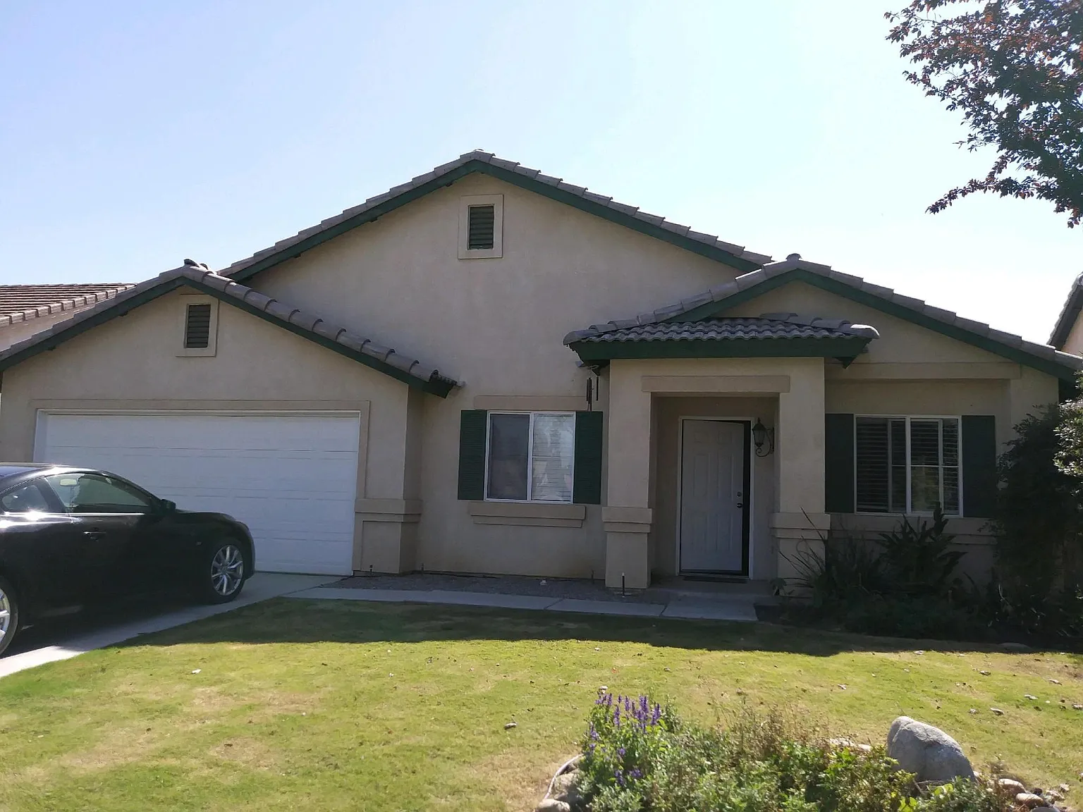 5 bed, 2800 sqft, $3,500 — Photo 1