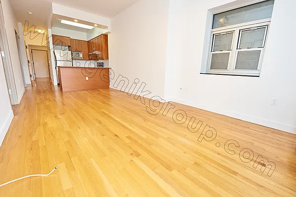 Rented by Genik Group Corp | media 35